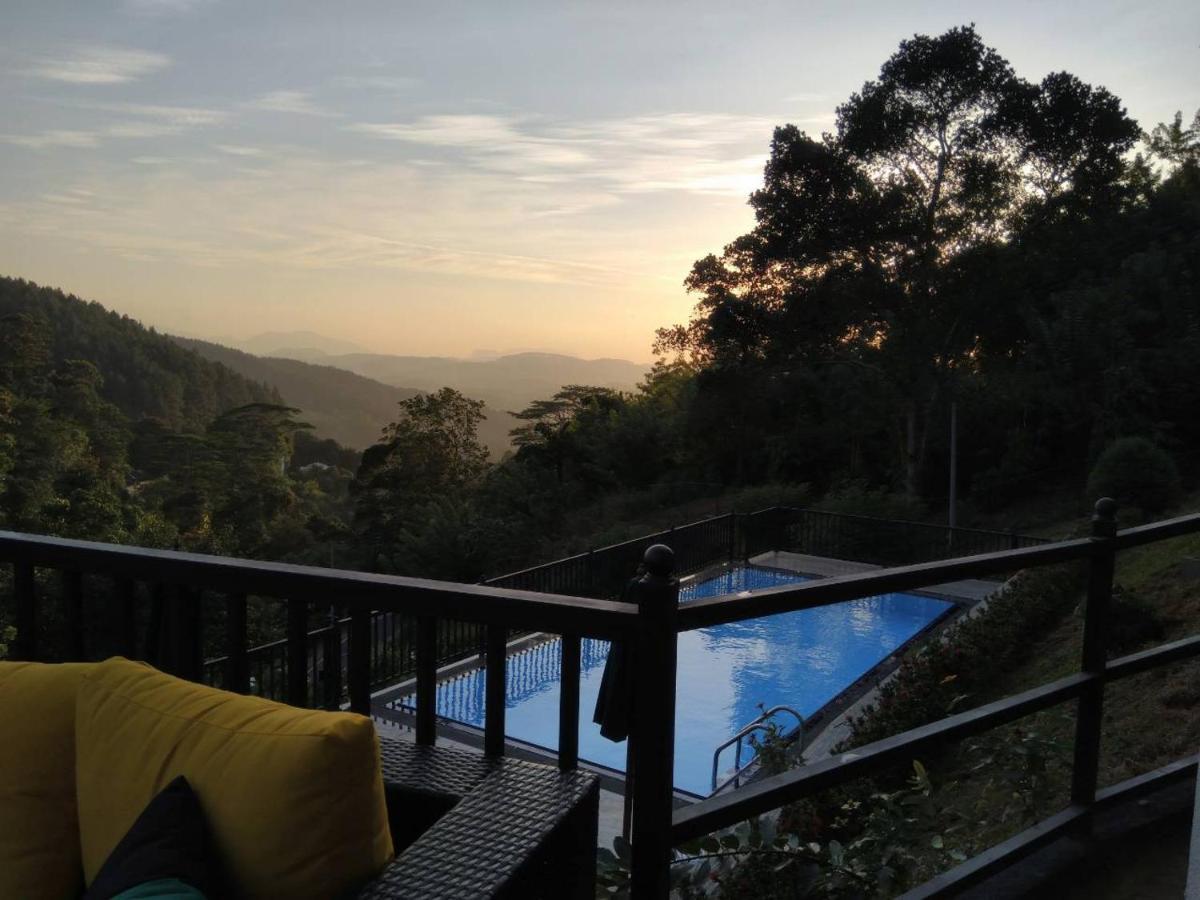 Hotel The Grand Hills Kandy Esterno foto