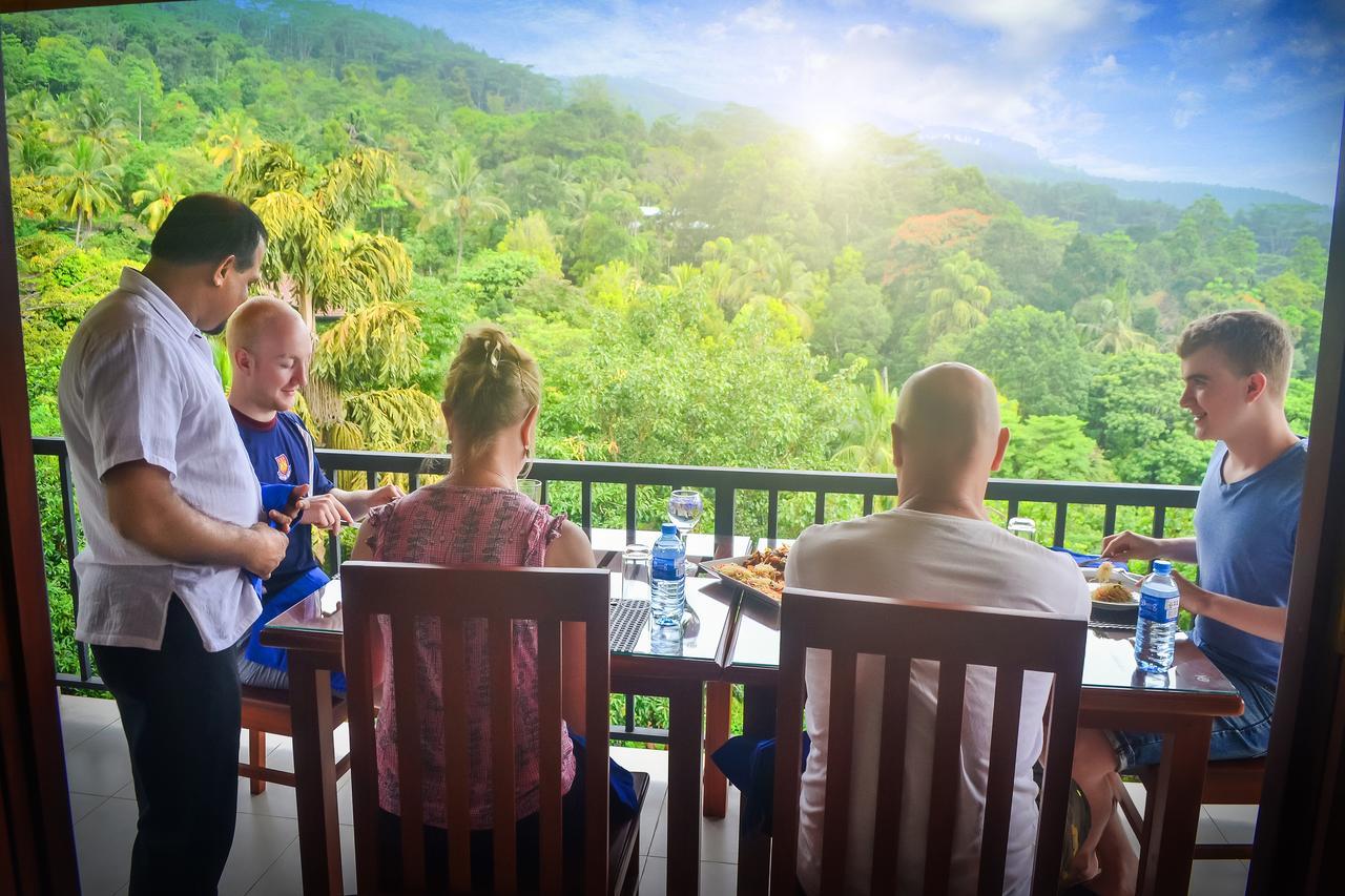 Hotel The Grand Hills Kandy Esterno foto